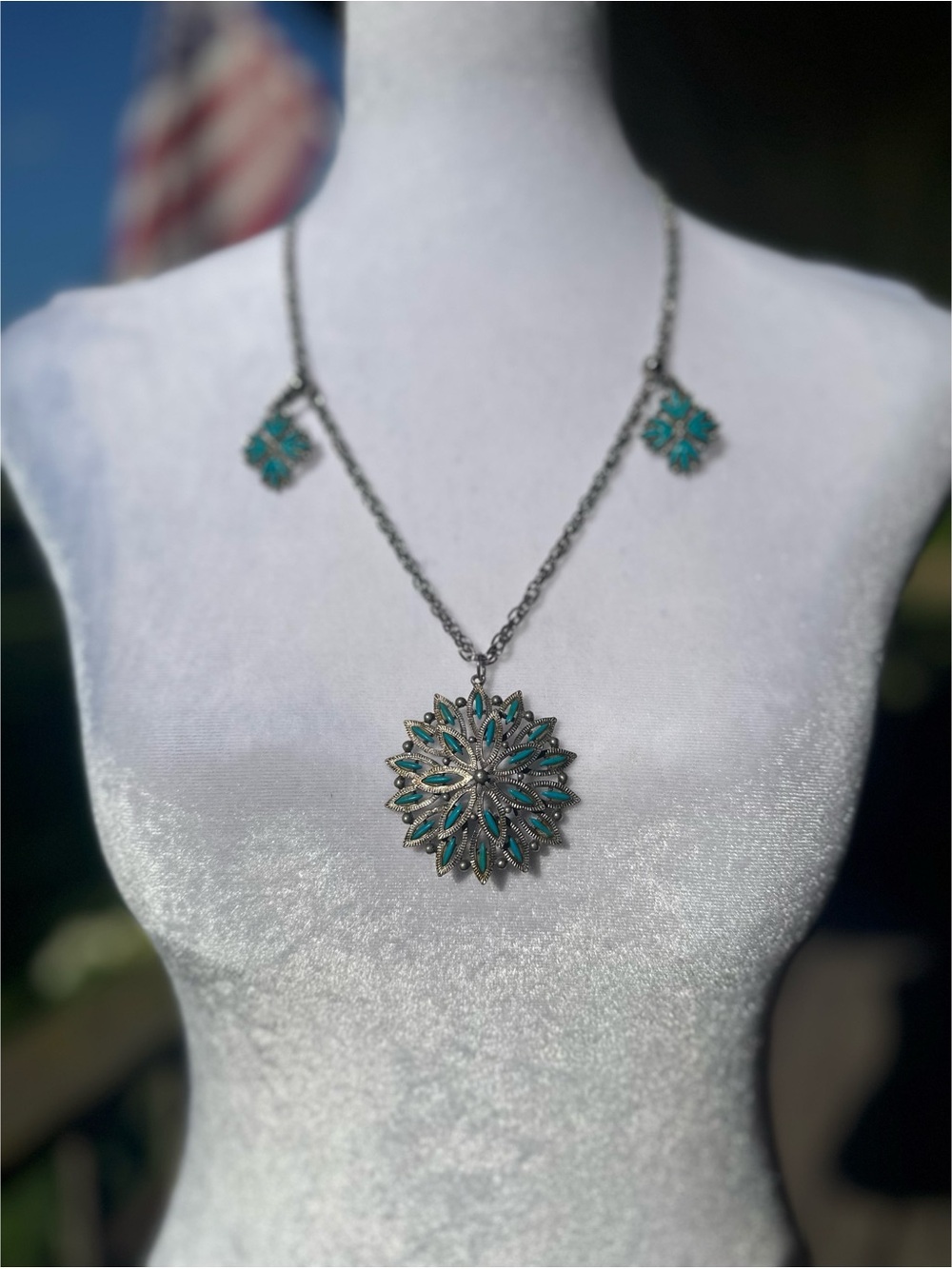 Vintage Costume Southwestern Style Pendant Necklace and Earrings Set - no brand